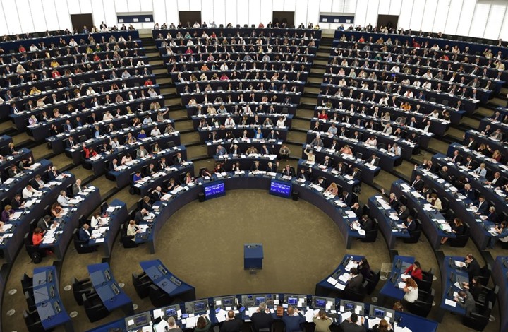 البرلمان الأوروبي يعتمد توصيات صارمة تجاه موسكو